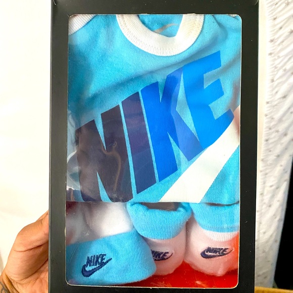 Nike One Pieces Baby Nike And Jordan Sets Poshmark